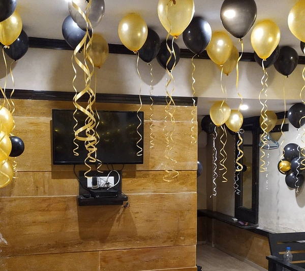 Adults Birthday Decor 44