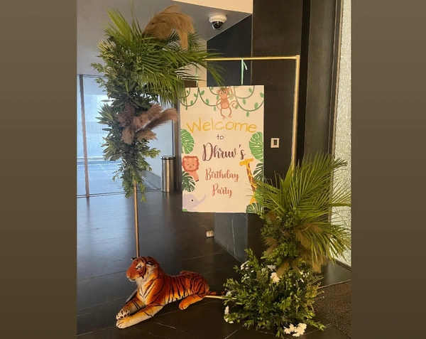 Jungle Safari Theme 
