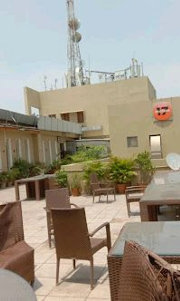 17 Degrees Party Hall