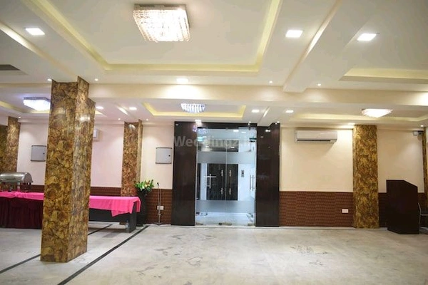 Hotel Eleven Inn, Exhibition Road, Patna