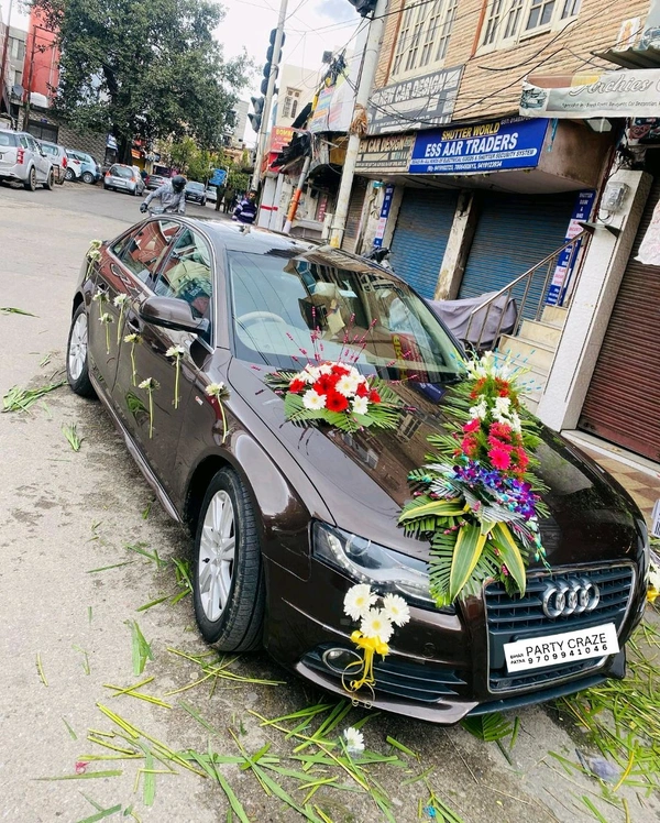 Wedding Car Decor 34
