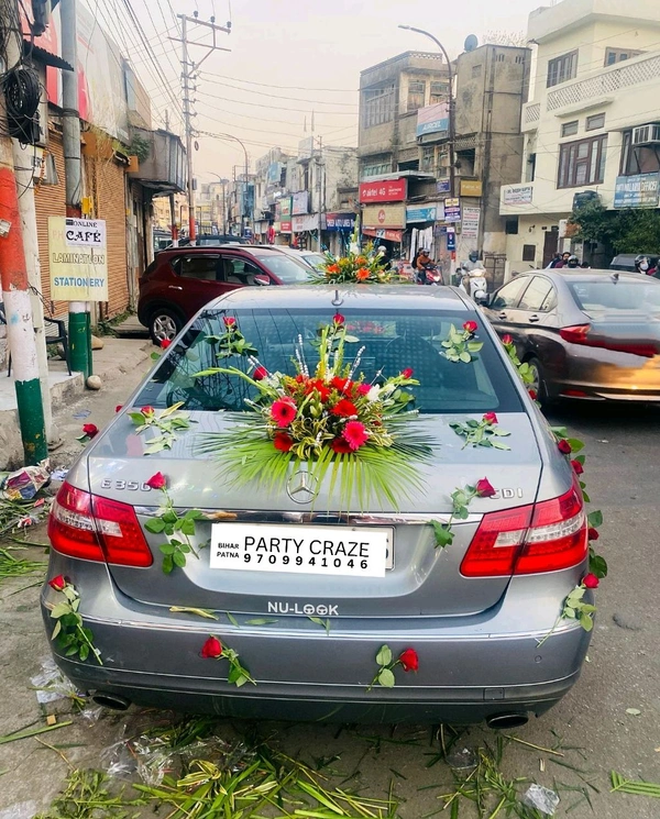 Wedding Car Decor 38
