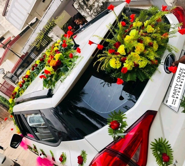 Wedding Car Decor 41