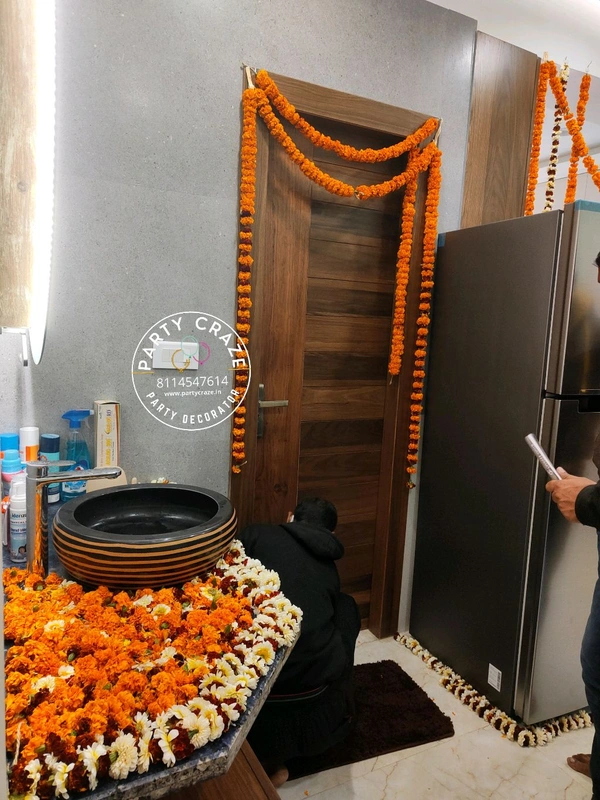 House Warming Decor 1