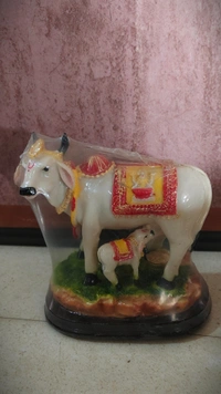 GOU MATA SHOWPIECE RADIUM