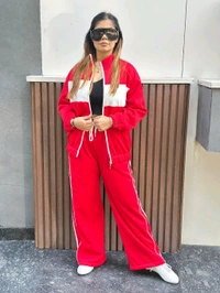 SKU 1365 Beautiful Tracksuit With Flecce Inside - Black, Free Size M TO XXL