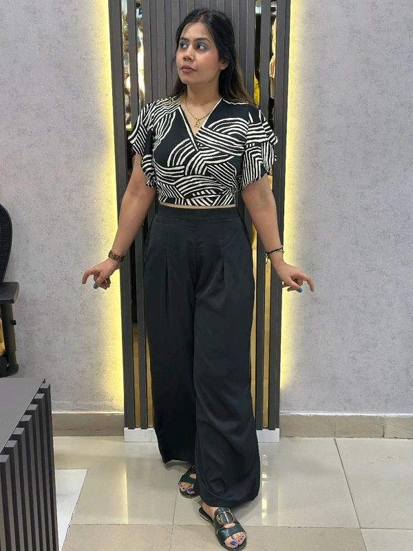 SKU 1658 Cordset - Black, Free Size M TO XXL