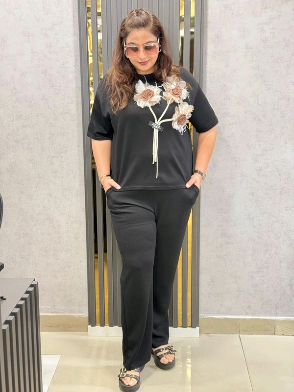 SKU 1805 Beautiful Cordset With 3D Flower - Black, Free Size M TO XXL