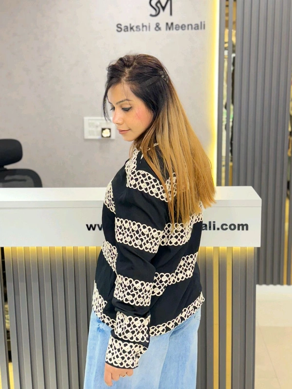 SKU  1821 Embroidered Pastel Paisley Shirt - Black, Free Size M TO XL