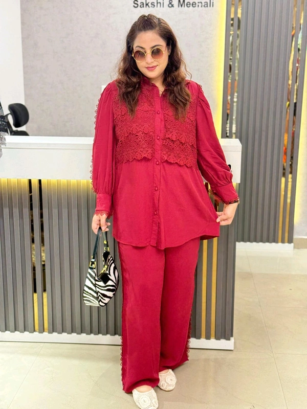 SKU 1847 Cordset With Lace Detailing  - Bright Red, Free Size M TO XXL