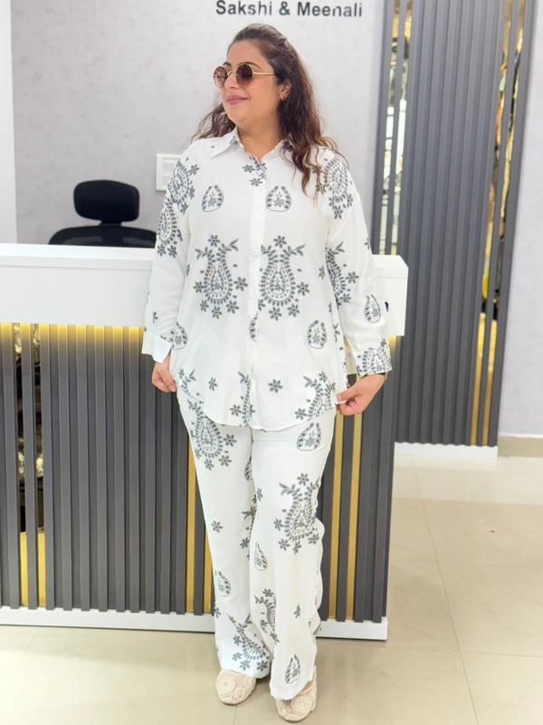 SKU 1848 Beautiful Flower Print Cords - White, Free Size M TO XXL
