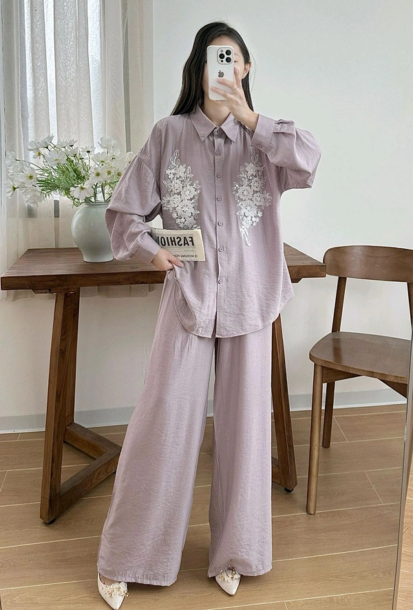 SKU 1869 Beautiful Muslin Cords With Elegant Detailing - Pastel Purple, Free Size M To XXXL