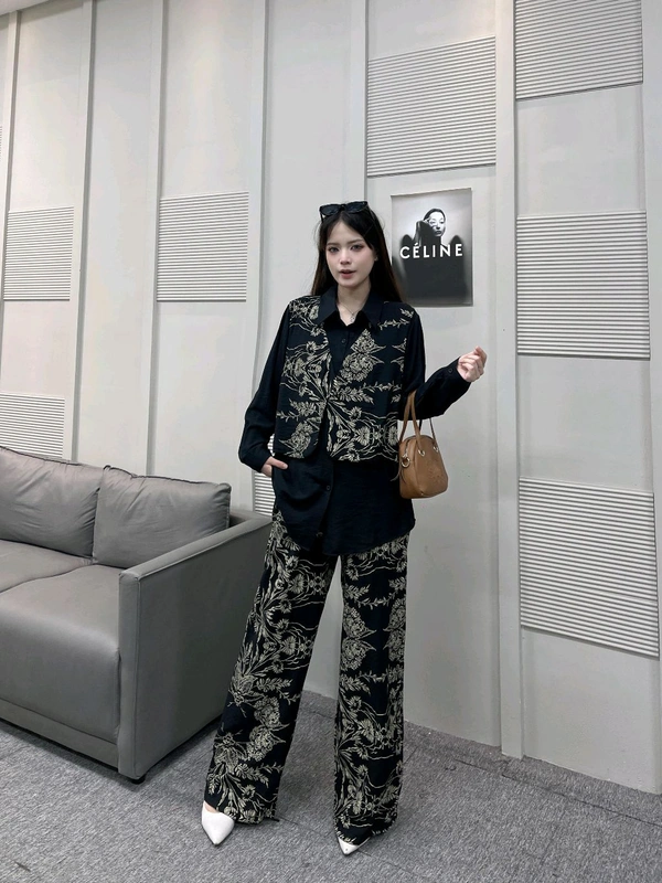 SKU 2056 Beautiful Cordset With Attach Jacket - Black, Free Size M To XXL
