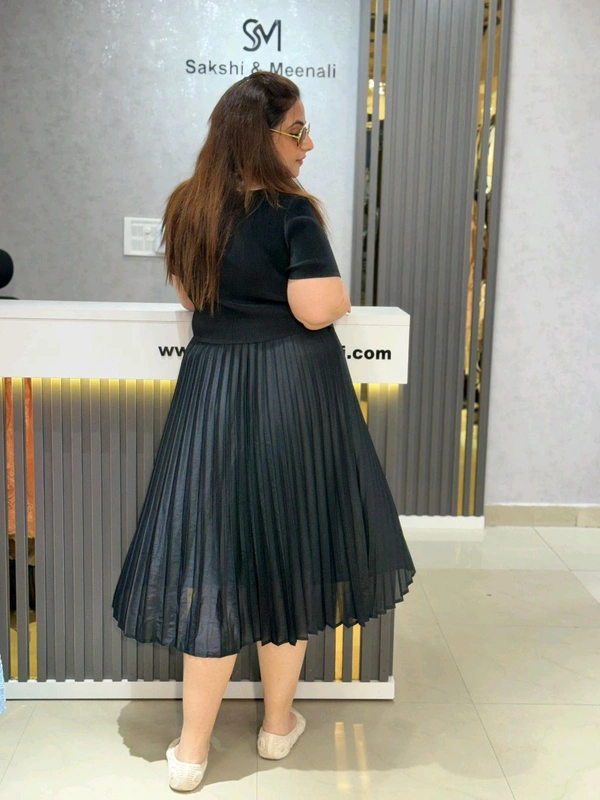 SKU 1650 Timeless Pleated Midi Dress for Effortless Style - Free Size M To 5xl, Black