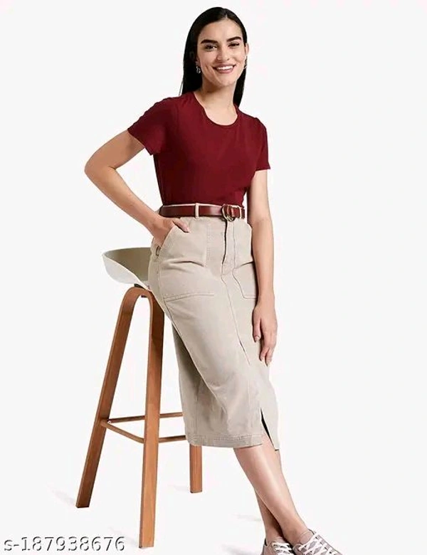 Womens Round Neck Tshirt Maroon  - S