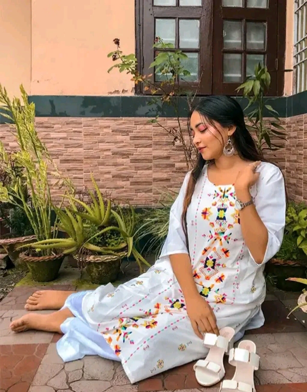 Jivika Alluring Kurtis