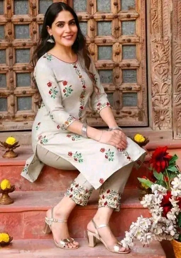 Banita Attractive Women Kurta Sets