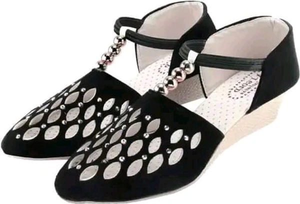 Gorgeous Women Heels Modran 0.3