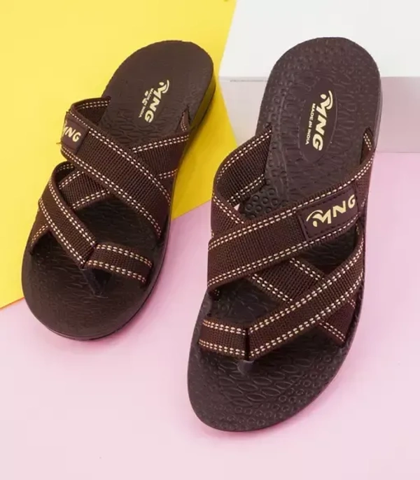 Modern Graceful Men Flip Flops Mo