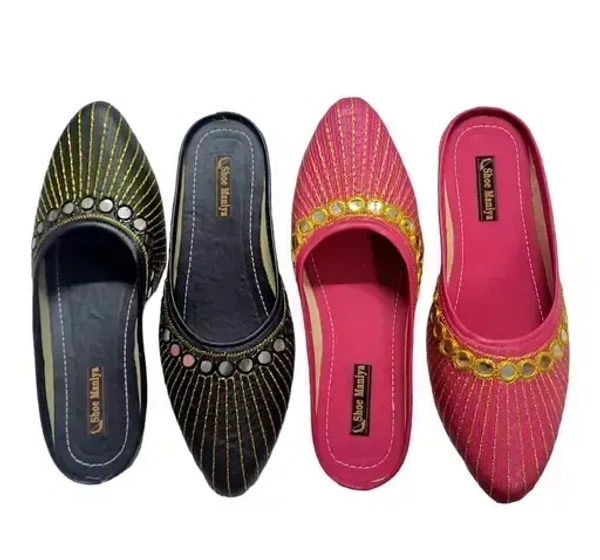 Favara sipper stylish juttis Mo