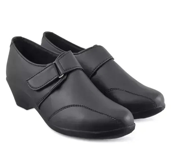 Aadvit women formal bellies Mo