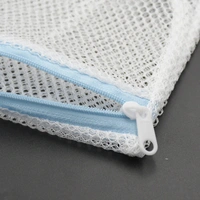 LARGE MESH LAUNDRY BAGS FOR DELICATES CLOTHS (1 PC)