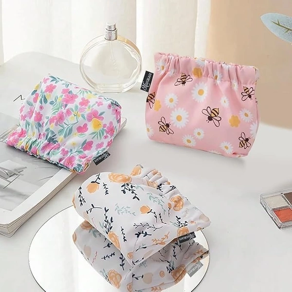 Cosmetic storage Bag Pouch (Multicolour)