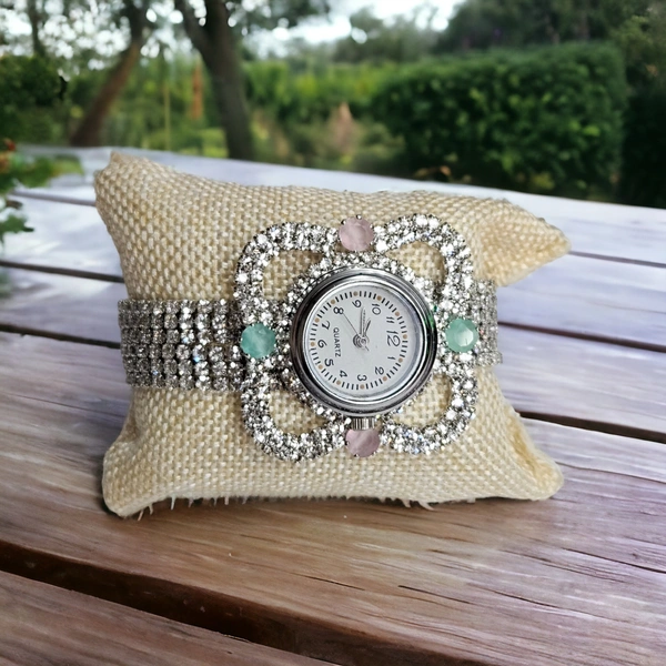 Women's Partywear Watches Women's Analog AD Stone Watch For Party
