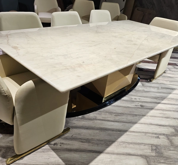 Olivia Dining  - 8'-0" x 4'-0"