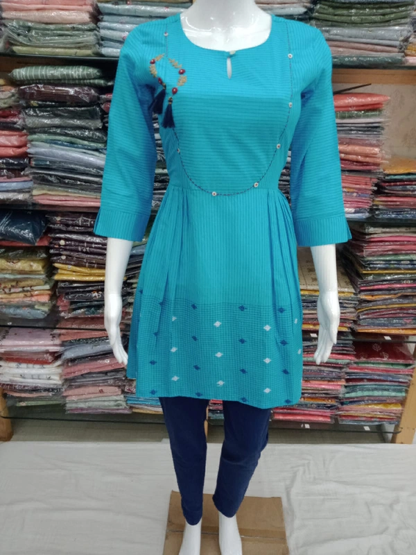 Blue Tops and Tunics - Royal Blue, L