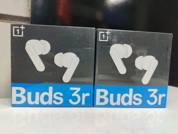 One Plus Buds 3r Hard Boxx 💯