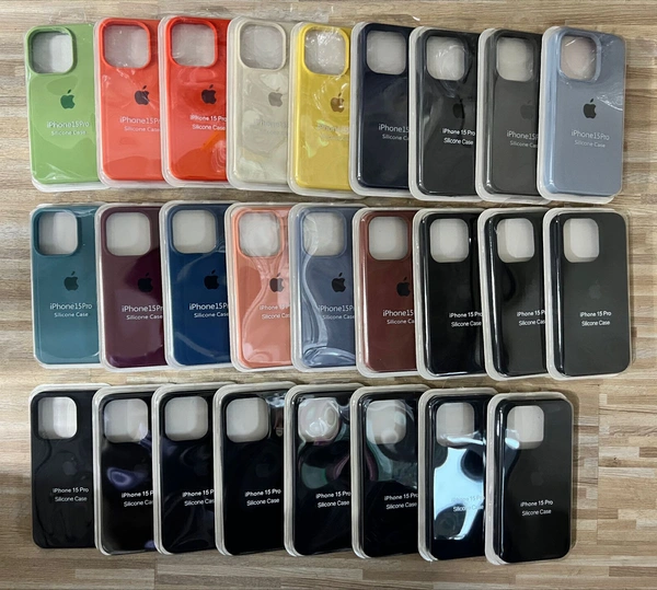 NEW ORIGINAL IPHONE OG SILICONE BACK CASE💯