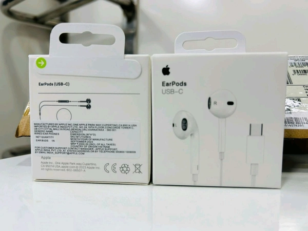iPhone 15 Type C Earphone 