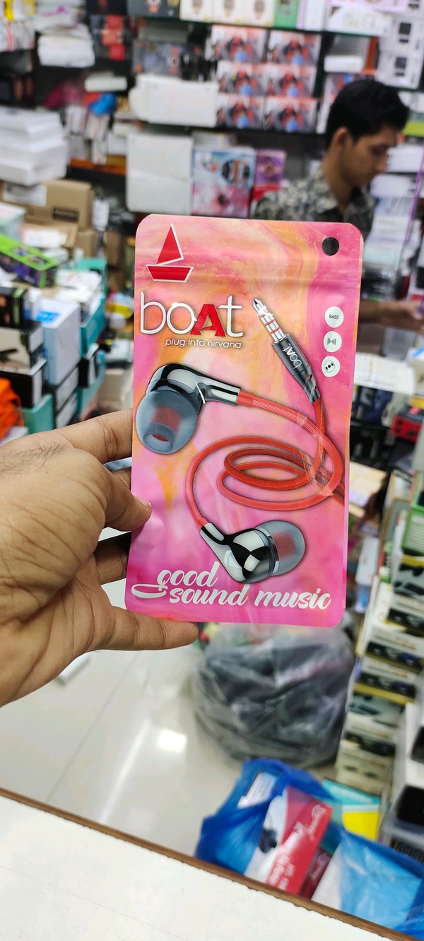 Boat 220 Good Sound Music Earphone 