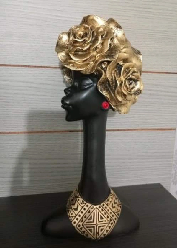 Lady Face Statue 