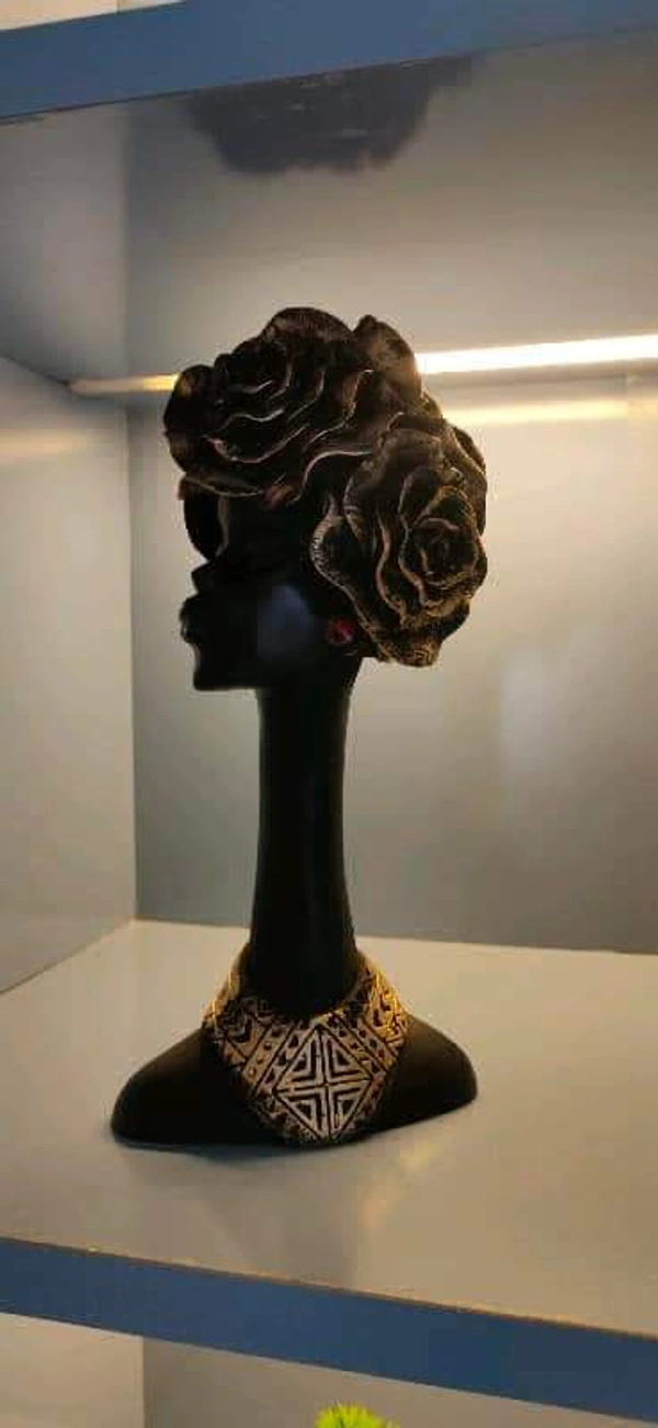 Lady Face Statue 