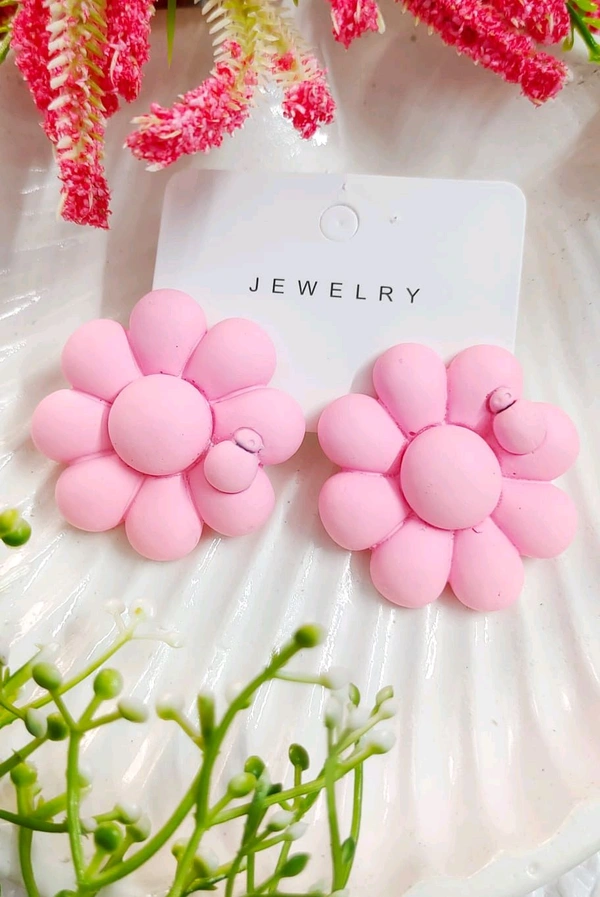 Unique Matte Flower With Bee Studs