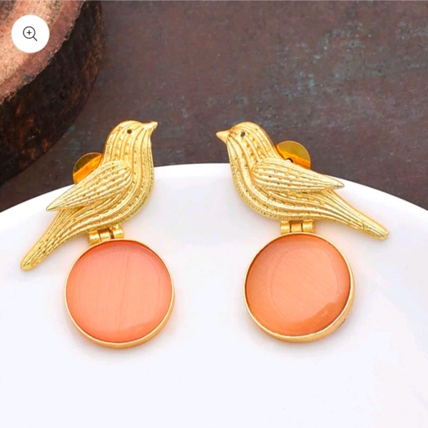 Swift Bird Golden Matte Studs
