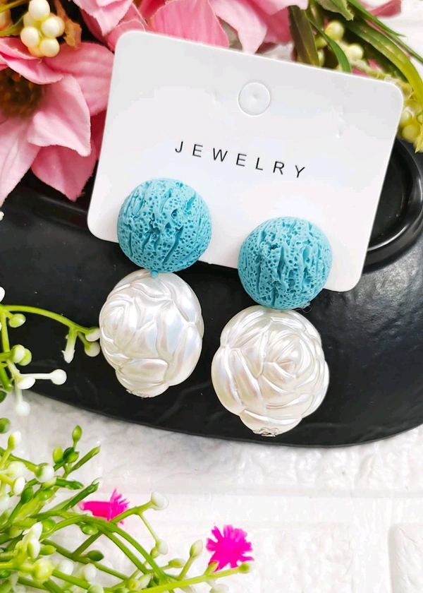 Stylish Rose Danglers 