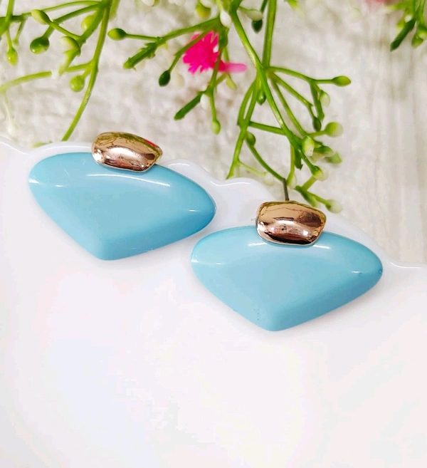 Beautiful Pastel Editions Studs