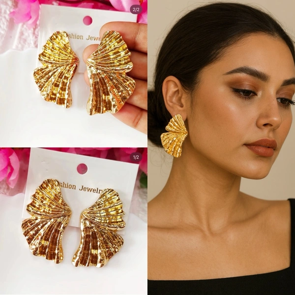 Golden Statement Earrings 