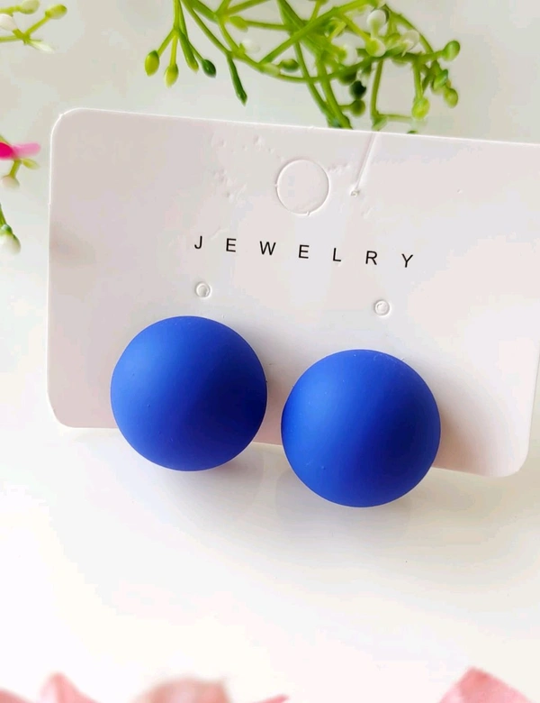 Stylish Matte Studs