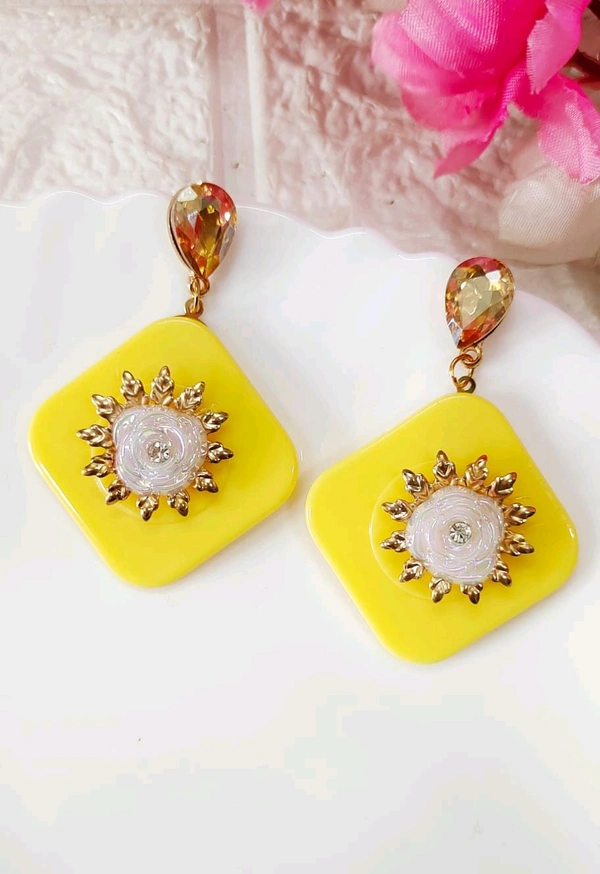 Lightweight Pastel Party Earrings 