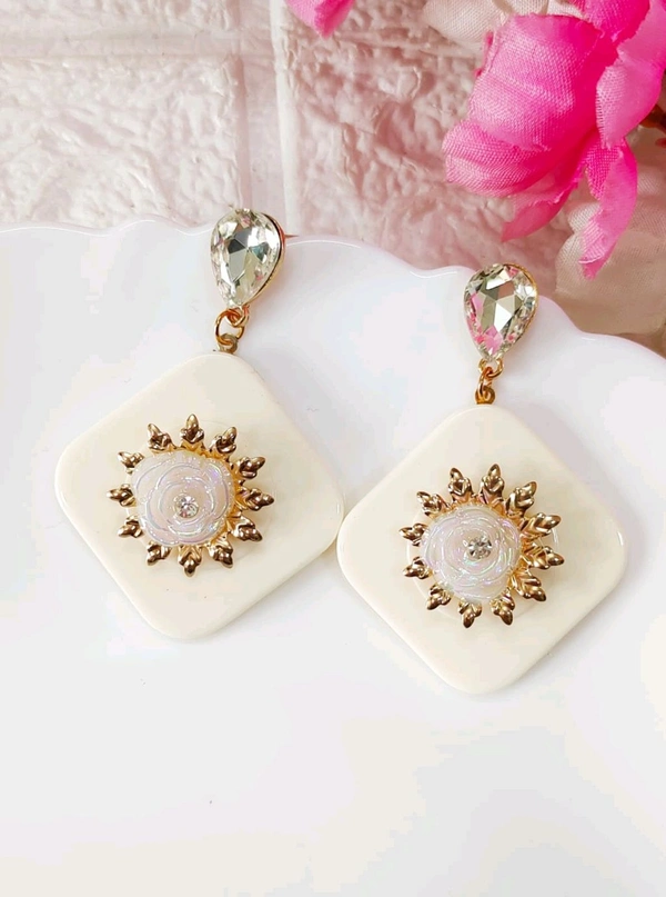 Lightweight Pastel Party Earrings 