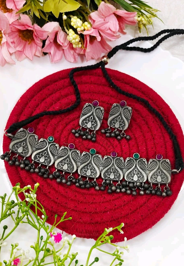 Black Polish Choker Set 