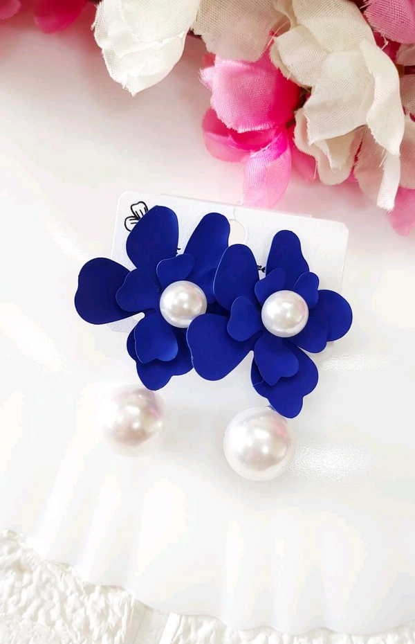 Floral Petals With Pearl Drops 