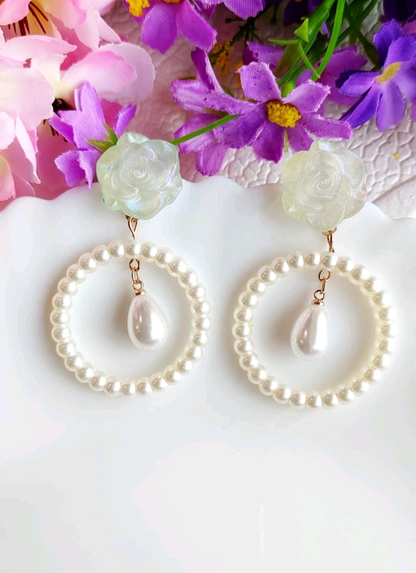 Stylish Rose Pearl Earrings 