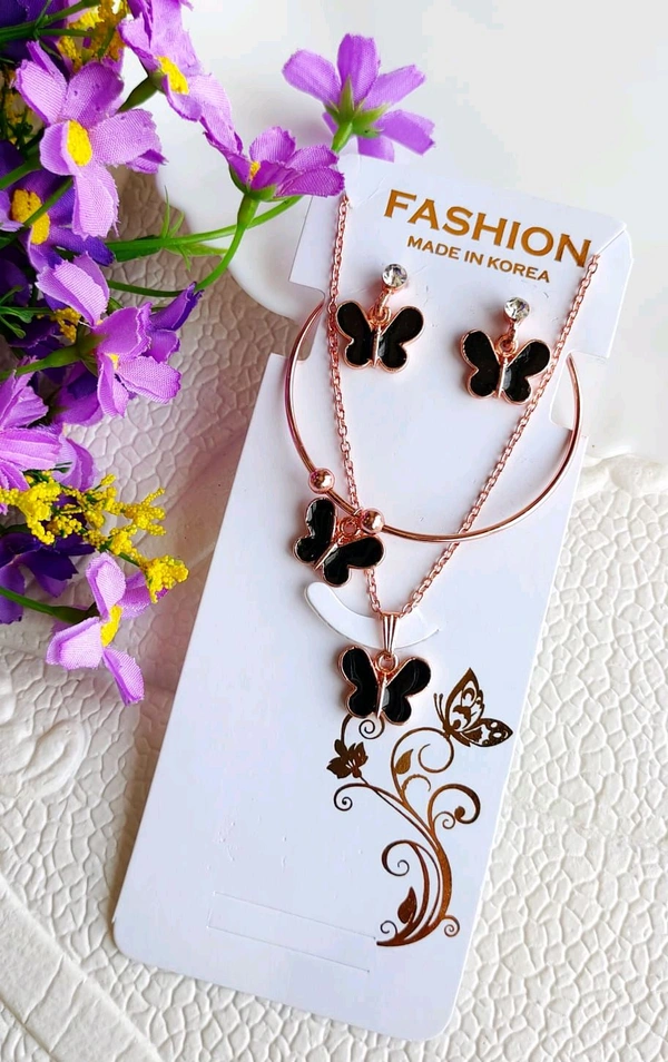 Stylish Rosegold Pendant Combo Set