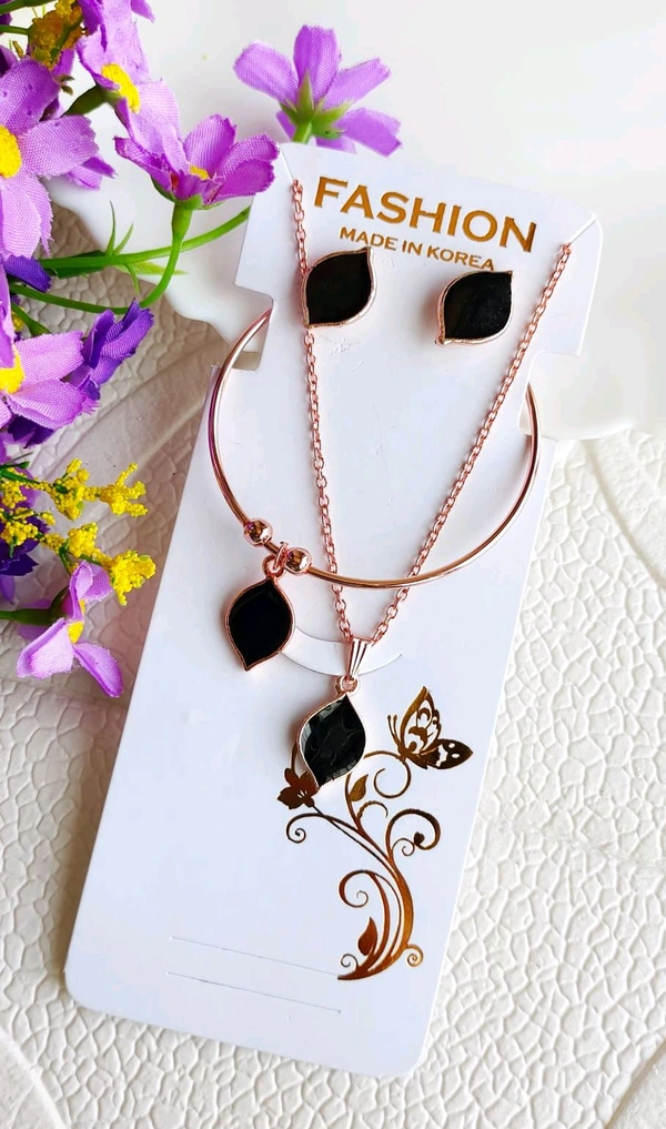 Stylish Rosegold Pendant Combo Set