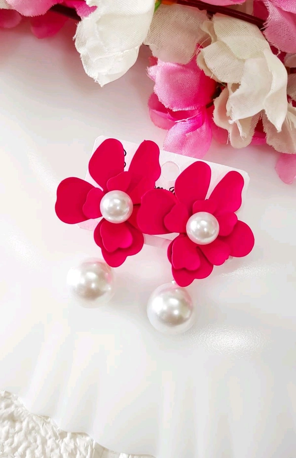 Floral Petals With Pearl Drops 